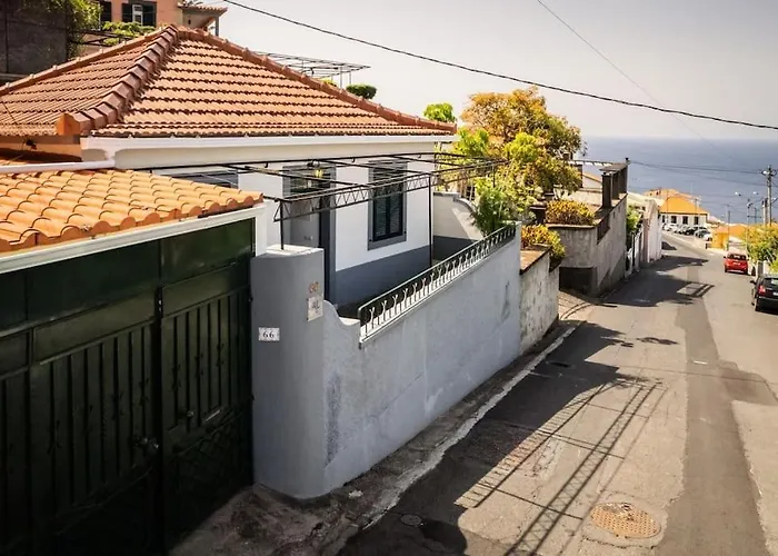 Bela Vista 20th Century House Holiday home