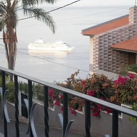 Feriehus Bela Vista 20th Century House